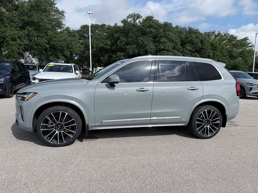 2026 Volvo XC90 - Image 2