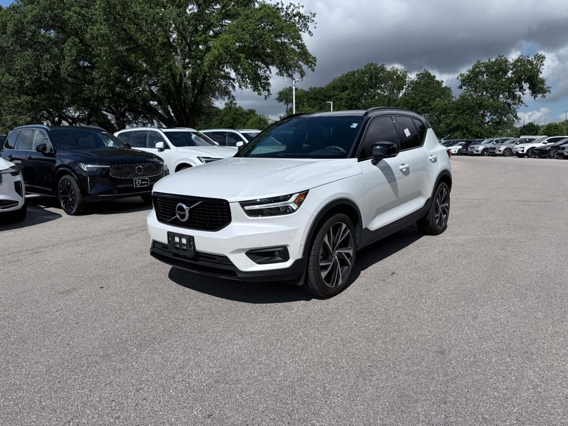 2019 Volvo XC40 - Image 1