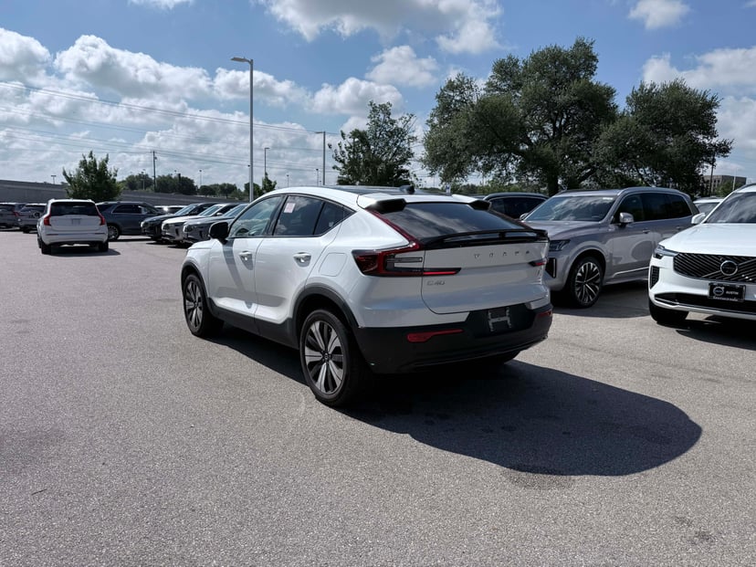 2023 Volvo C40 Recharge Pure Electric - Image 3