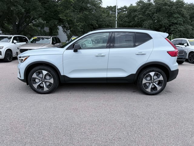 2026 Volvo XC40