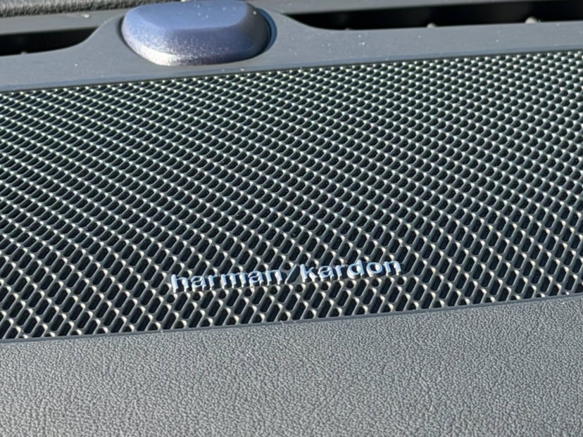 2026 Volvo XC90 plug-in hybrid - Image 16
