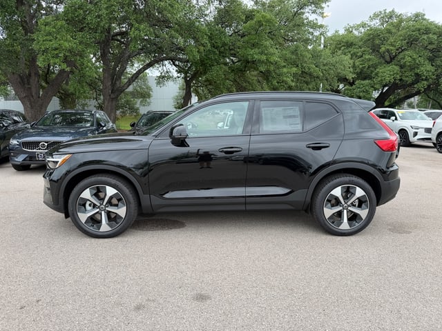 2026 Volvo XC40