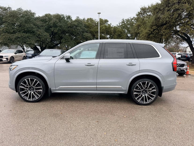 2026 Volvo XC90 - Image 2