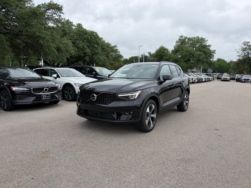 2026 Volvo XC40