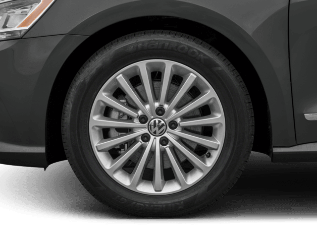 2017 Volkswagen Passat - Image 9