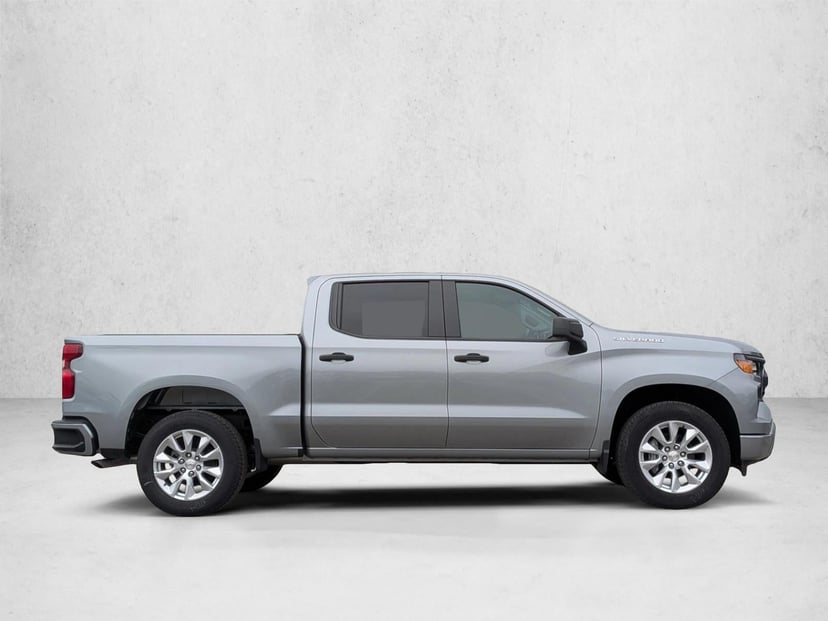 2025 Chevrolet Silverado 1500 - Image 3