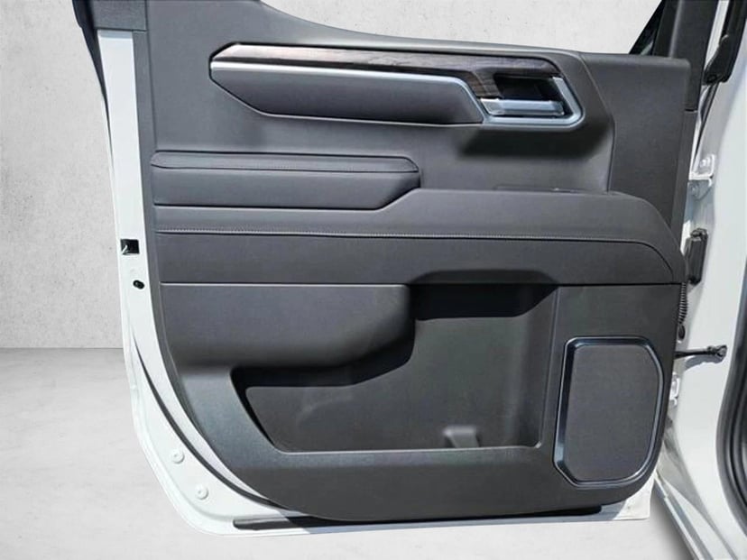 2025 Chevrolet Silverado 1500 - Image 14
