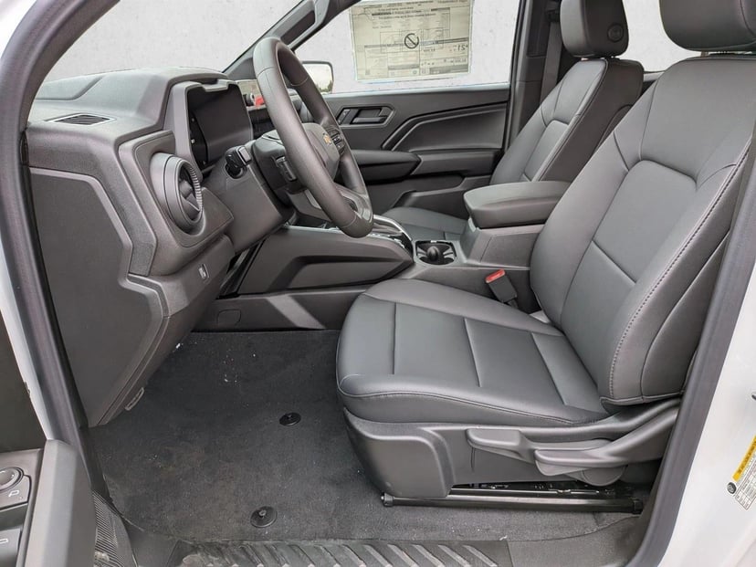 2026 Chevrolet Colorado - Image 11