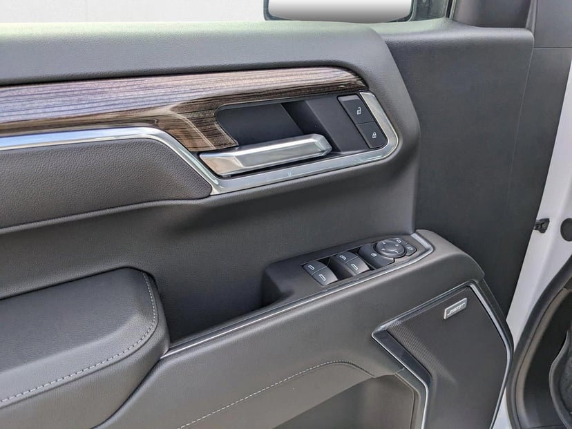 2025 Chevrolet Silverado 1500 - Image 12