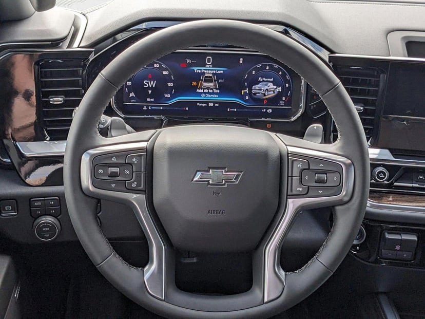 2025 Chevrolet Silverado 1500 - Image 18
