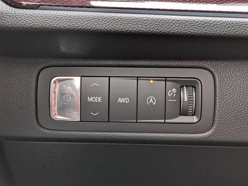 2026 Chevrolet Traverse - Image 14