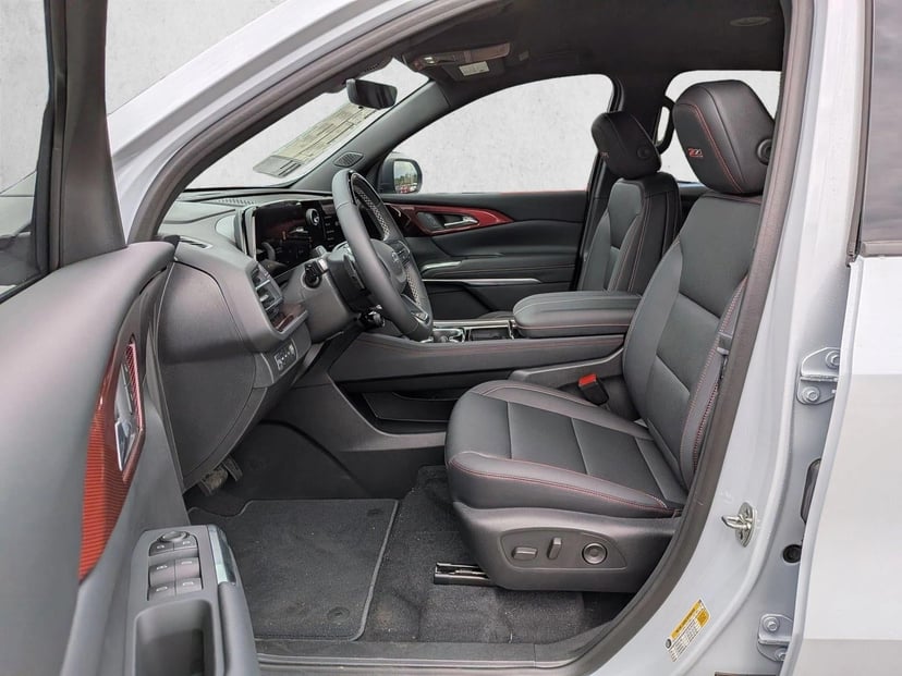2026 Chevrolet Traverse - Image 15