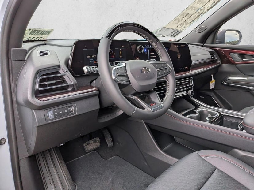 2026 Chevrolet Traverse - Image 9