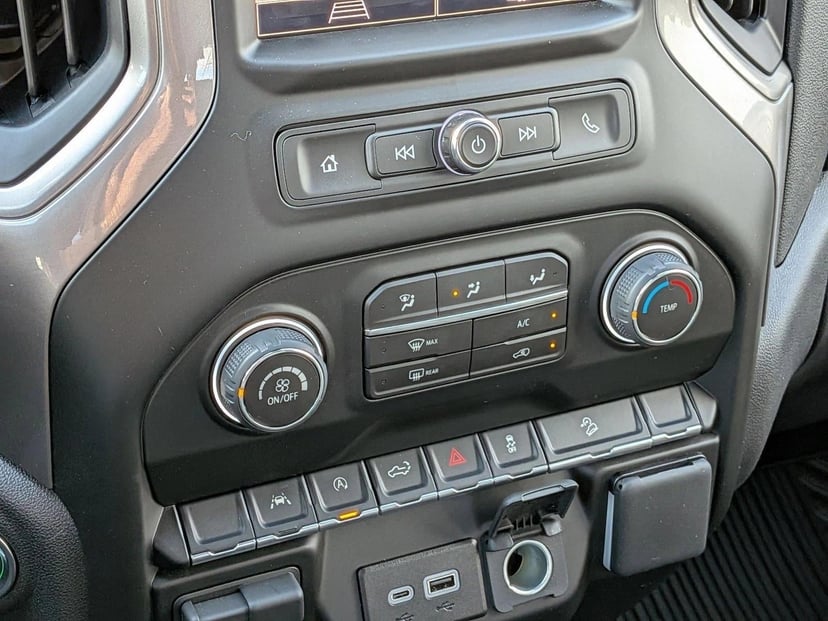 2026 Chevrolet Silverado 1500 - Image 9