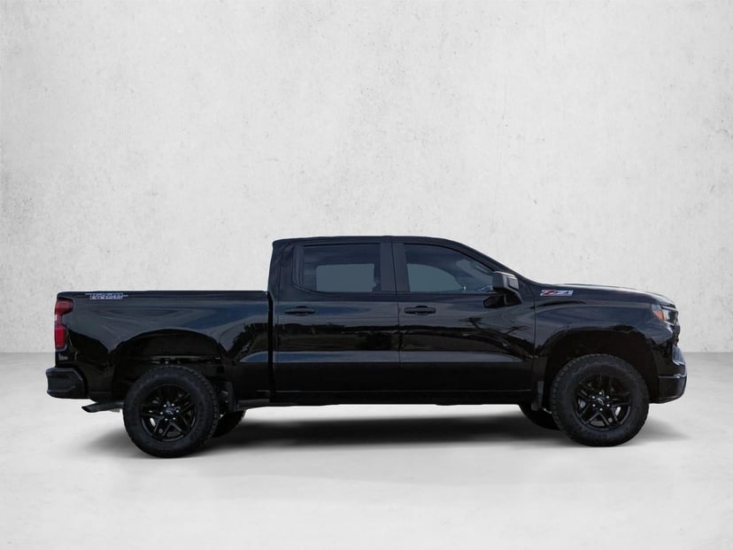 2026 Chevrolet Silverado 1500 - Image 2