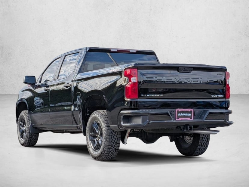 2026 Chevrolet Silverado 1500 - Image 3