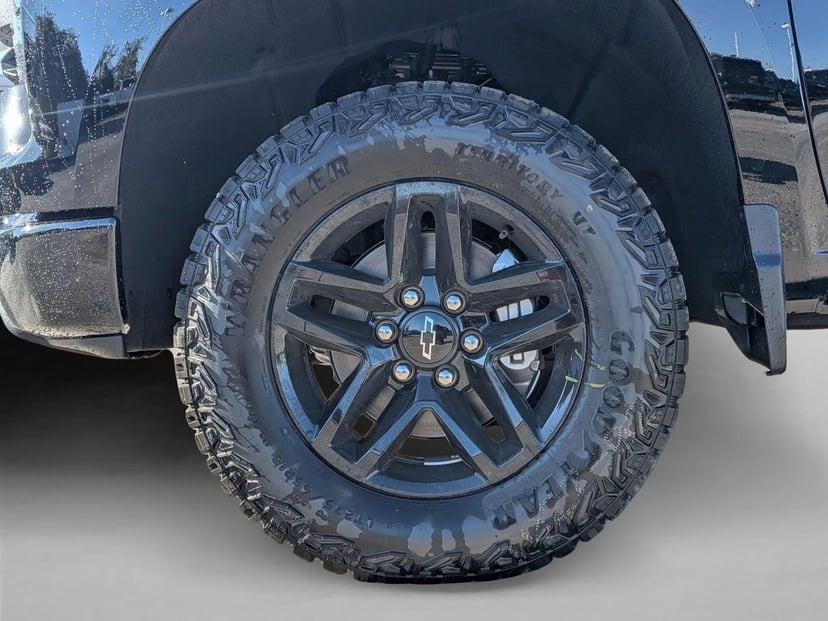 2026 Chevrolet Silverado 1500 - Image 17