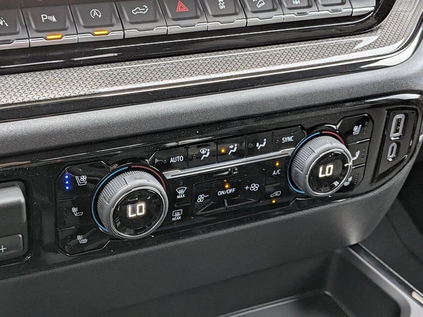 2026 Chevrolet Silverado 1500 - Image 8