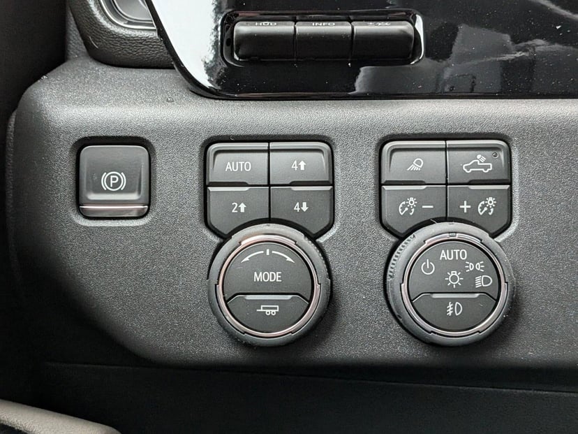 2026 Chevrolet Silverado 1500 - Image 9