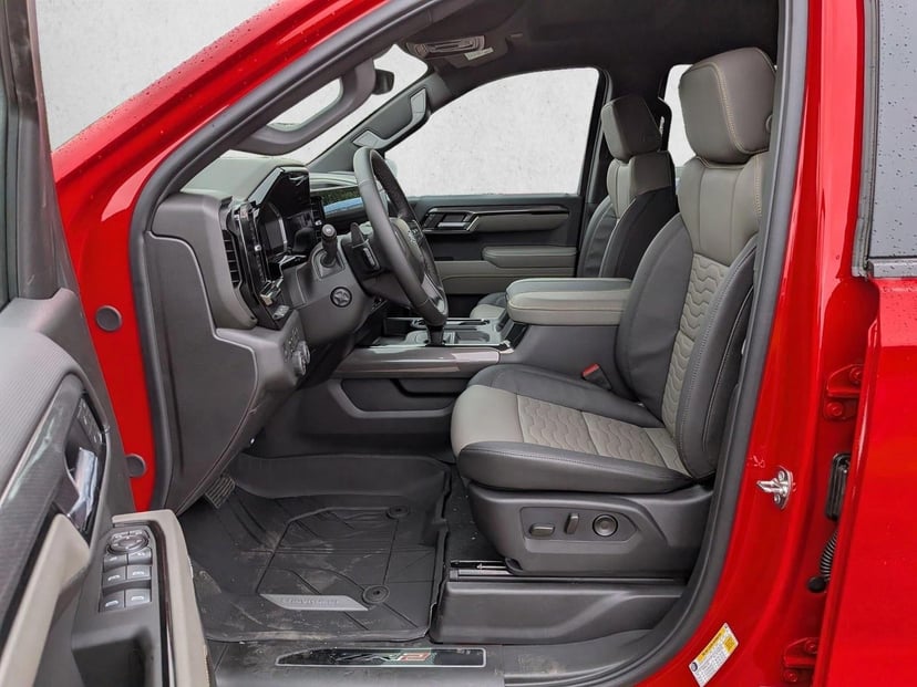 2026 Chevrolet Silverado 1500 - Image 10