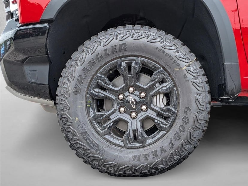 2026 Chevrolet Silverado 1500 - Image 13