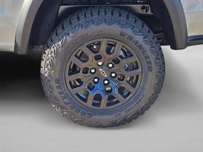 2026 Chevrolet Colorado - Image 10