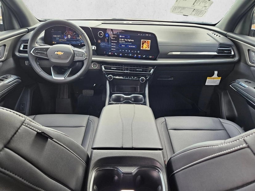 2026 Chevrolet Traverse - Image 15