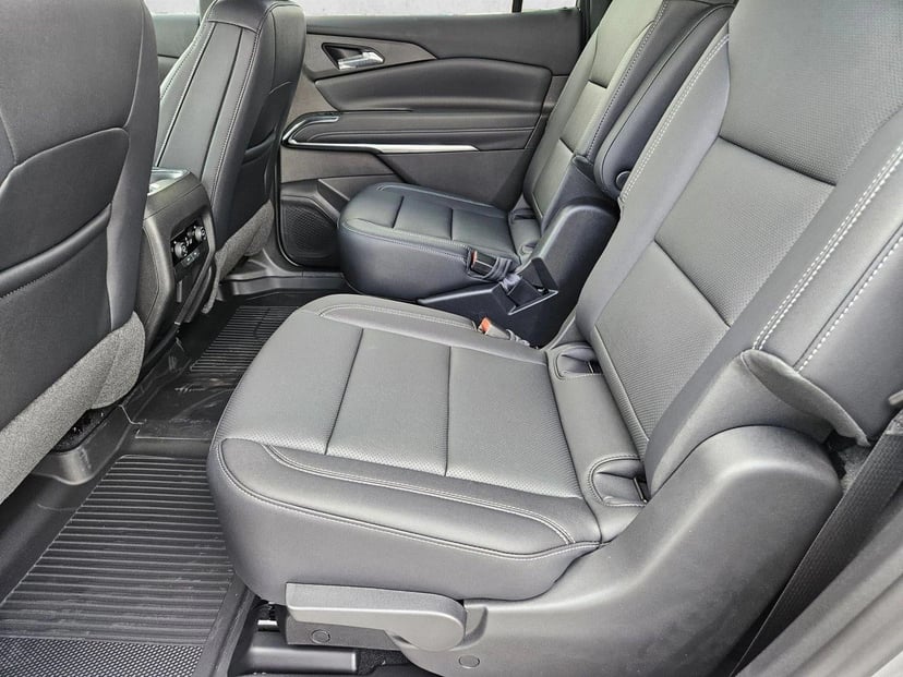 2026 Chevrolet Traverse - Image 16