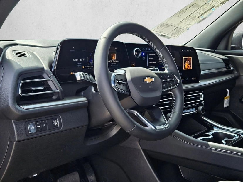 2026 Chevrolet Traverse - Image 3