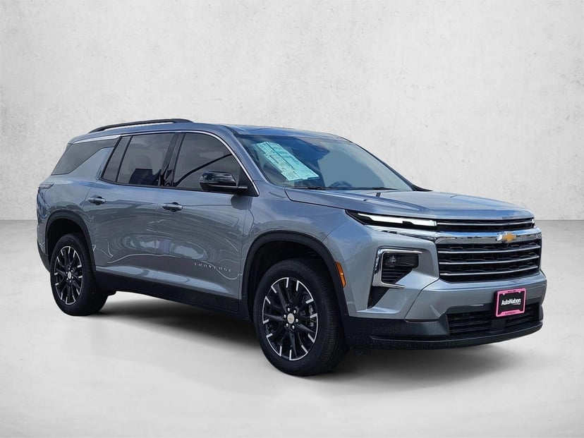 2026 Chevrolet Traverse - Image 7