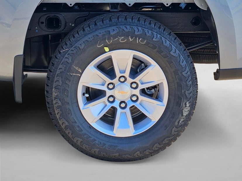 2026 Chevrolet Silverado 1500 - Image 10