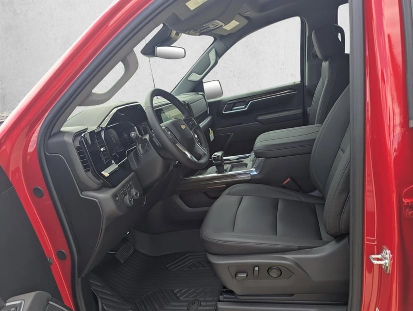 2026 Chevrolet Silverado 1500 - Image 4
