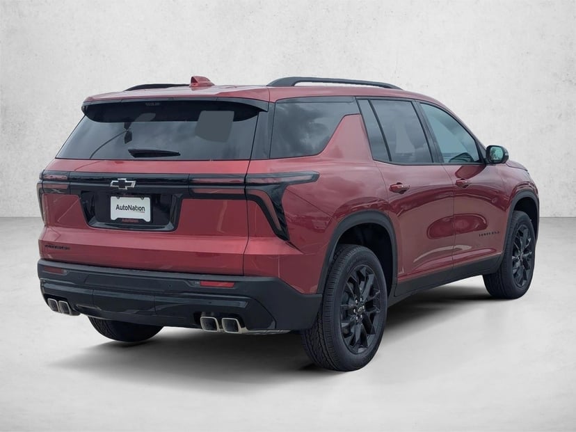 2026 Chevrolet Traverse - Image 2