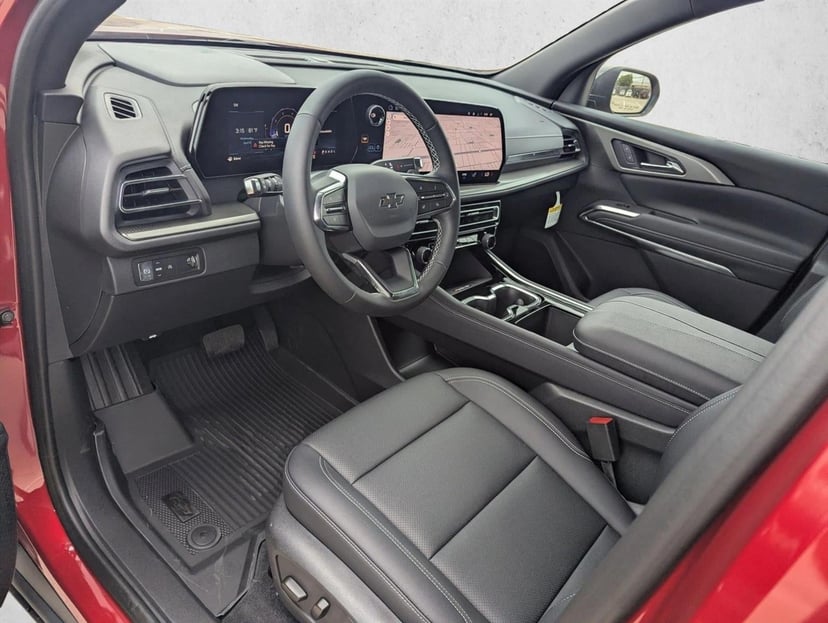 2026 Chevrolet Traverse - Image 3