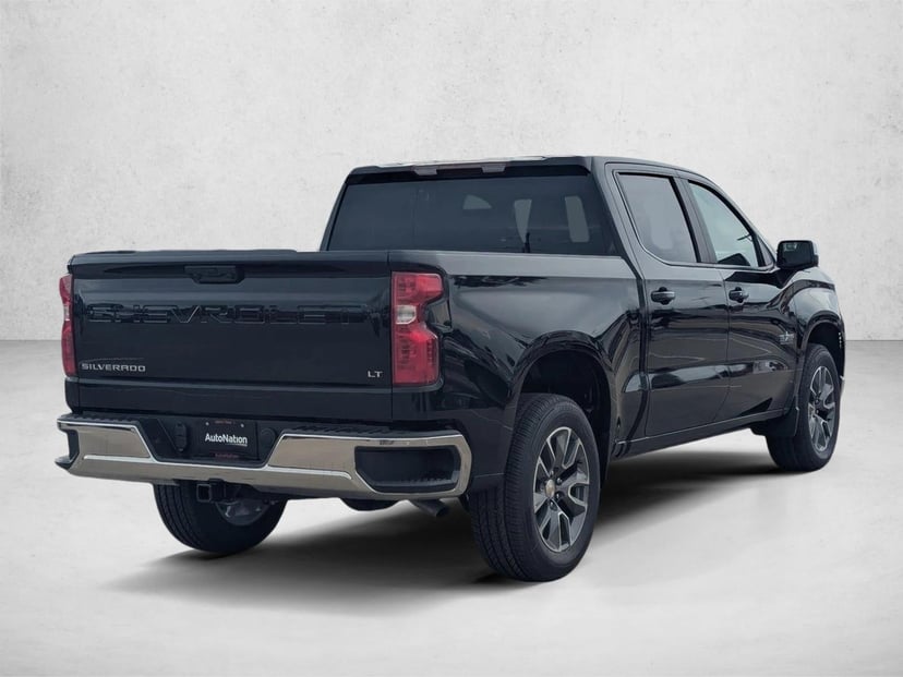 2026 Chevrolet Silverado 1500 - Image 2