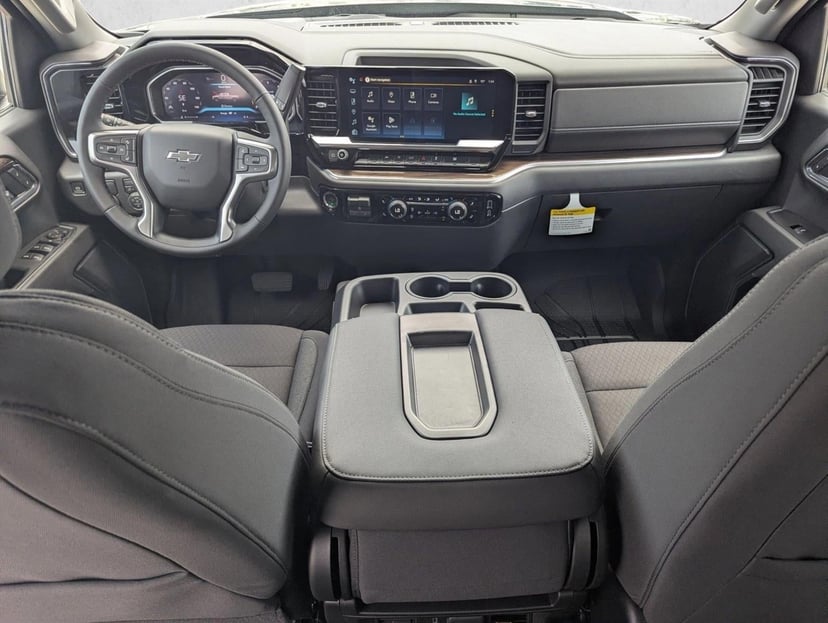 2026 Chevrolet Silverado 1500 - Image 13