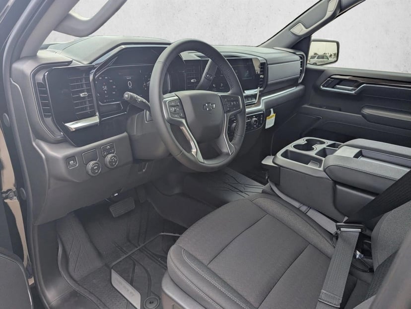 2026 Chevrolet Silverado 1500 - Image 3