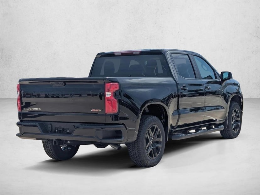 2026 Chevrolet Silverado 1500 - Image 2