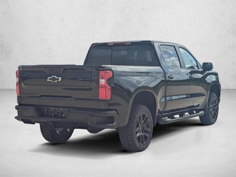 2026 Chevrolet Silverado 1500 - Image 2