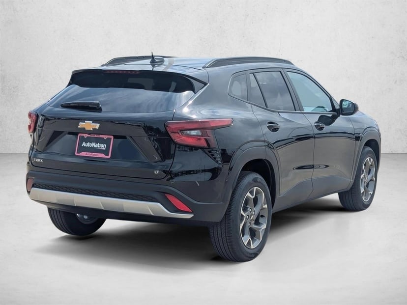 2026 Chevrolet Trax - Image 2