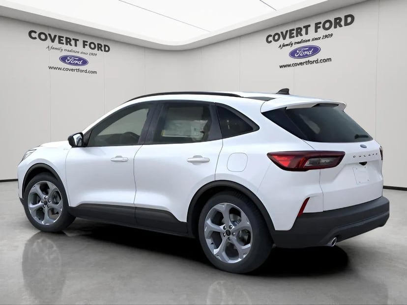 2026 Ford Escape - Image 4