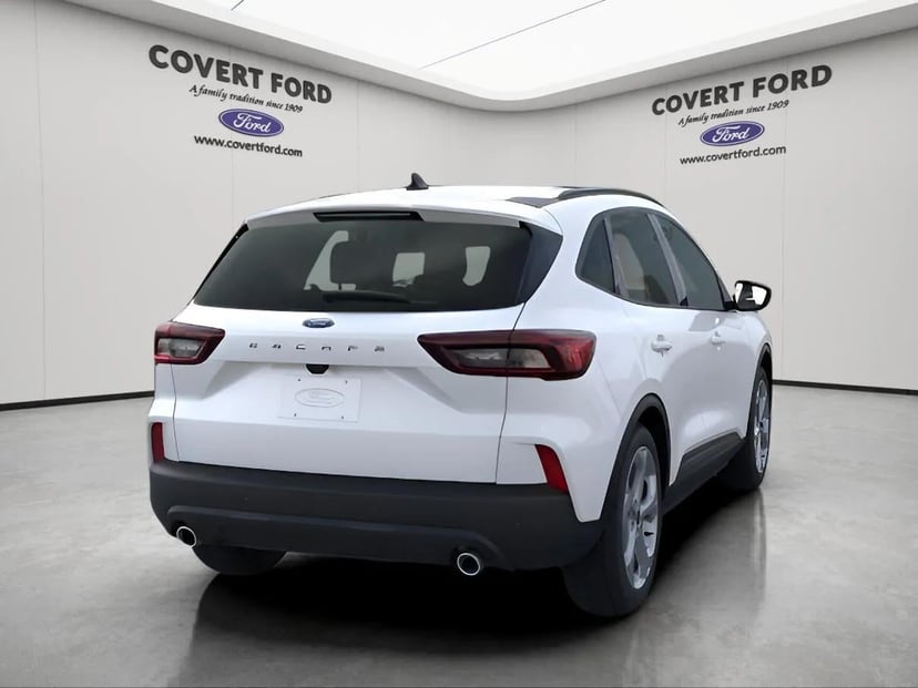 2026 Ford Escape - Image 8