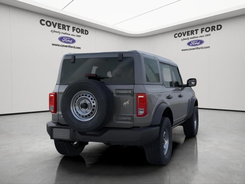 2026 Ford Bronco - Image 8