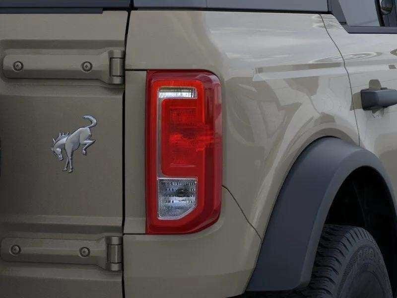 2026 Ford Bronco - Image 17