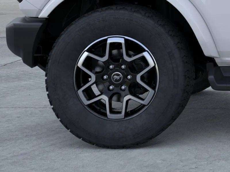 2026 Ford Bronco - Image 21