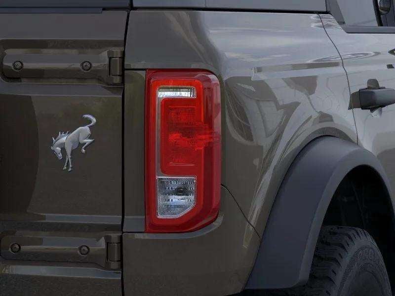 2026 Ford Bronco - Image 23