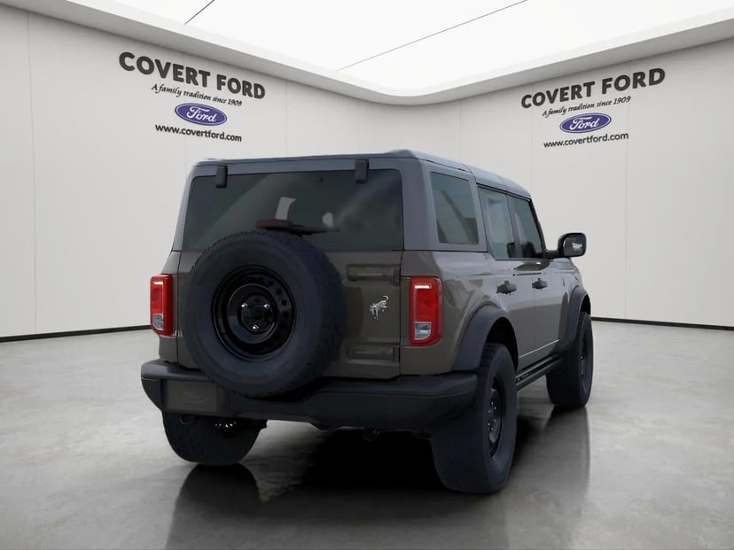 2026 Ford Bronco - Image 8