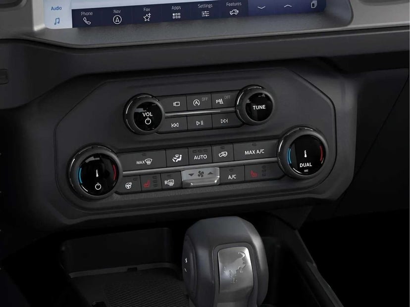 2026 Ford Bronco - Image 16
