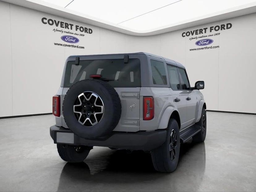 2026 Ford Bronco - Image 8