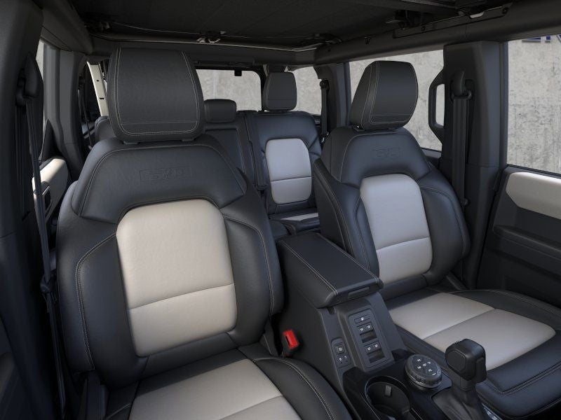 2026 Ford Bronco - Image 3